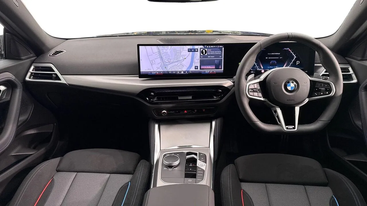 BMW 2 Series 2026 photo 4