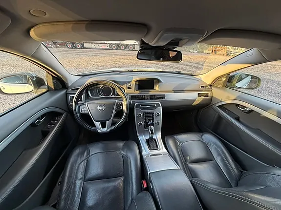 Volvo V70 2015 photo 5
