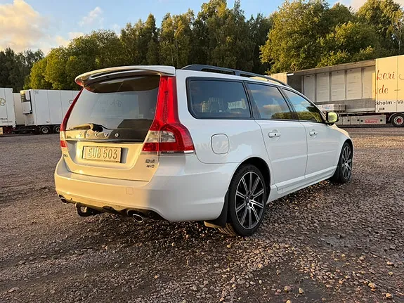 Volvo V70 2015 photo 3