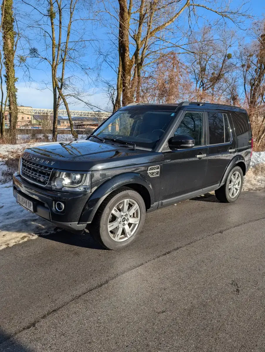 Land Rover Discovery 4