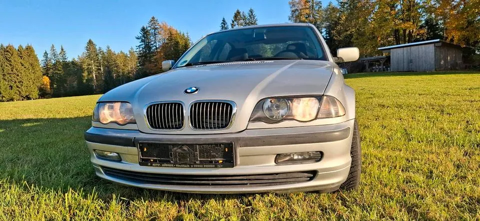 BMW 320I
