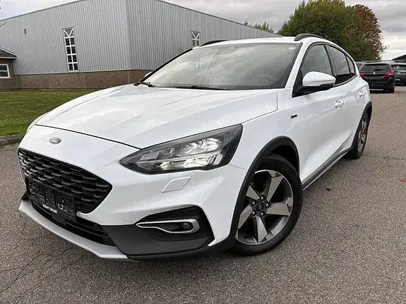 Ford Focus 2021 photo 2