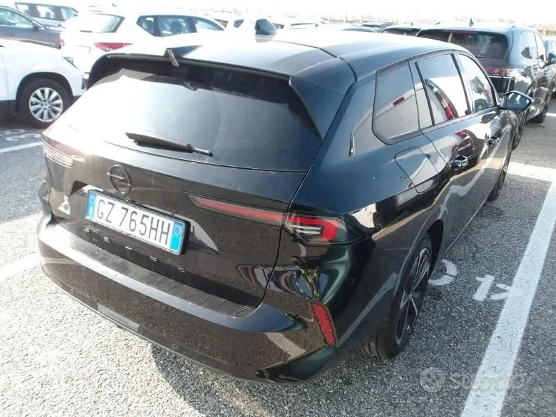 Opel Astra 2025 photo 4