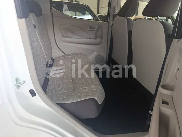 Mitsubishi Ek Wagon 2024 photo 5