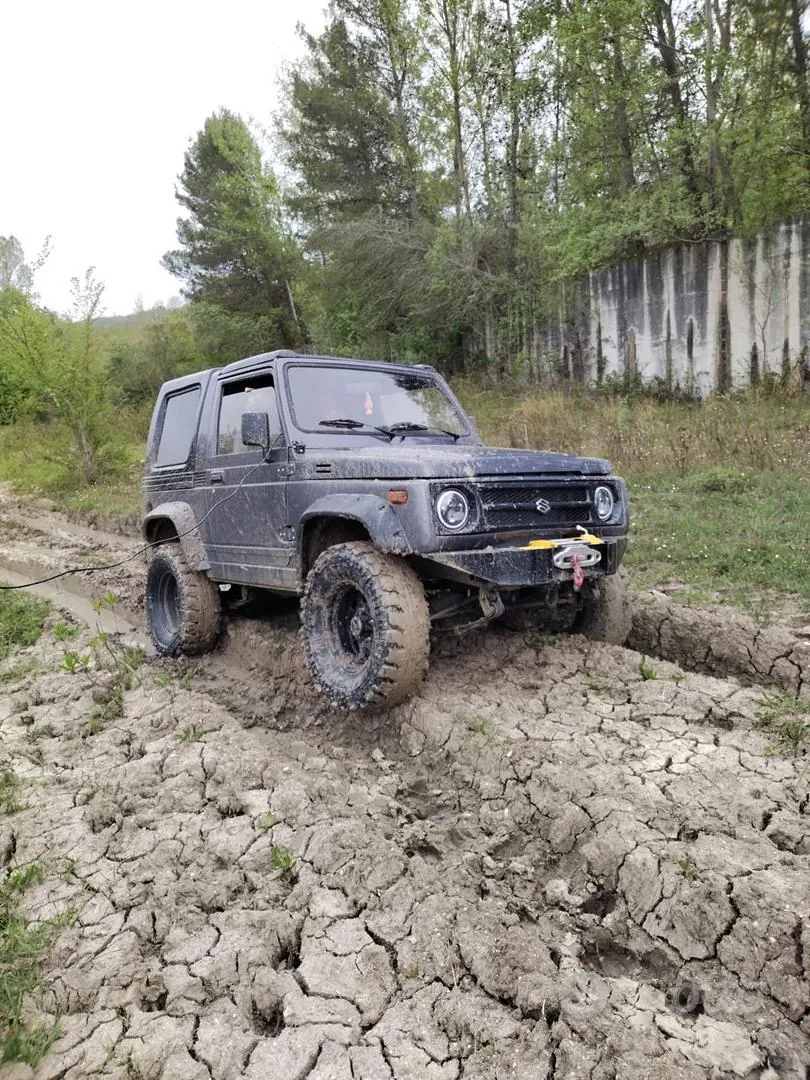 Suzuki Samurai