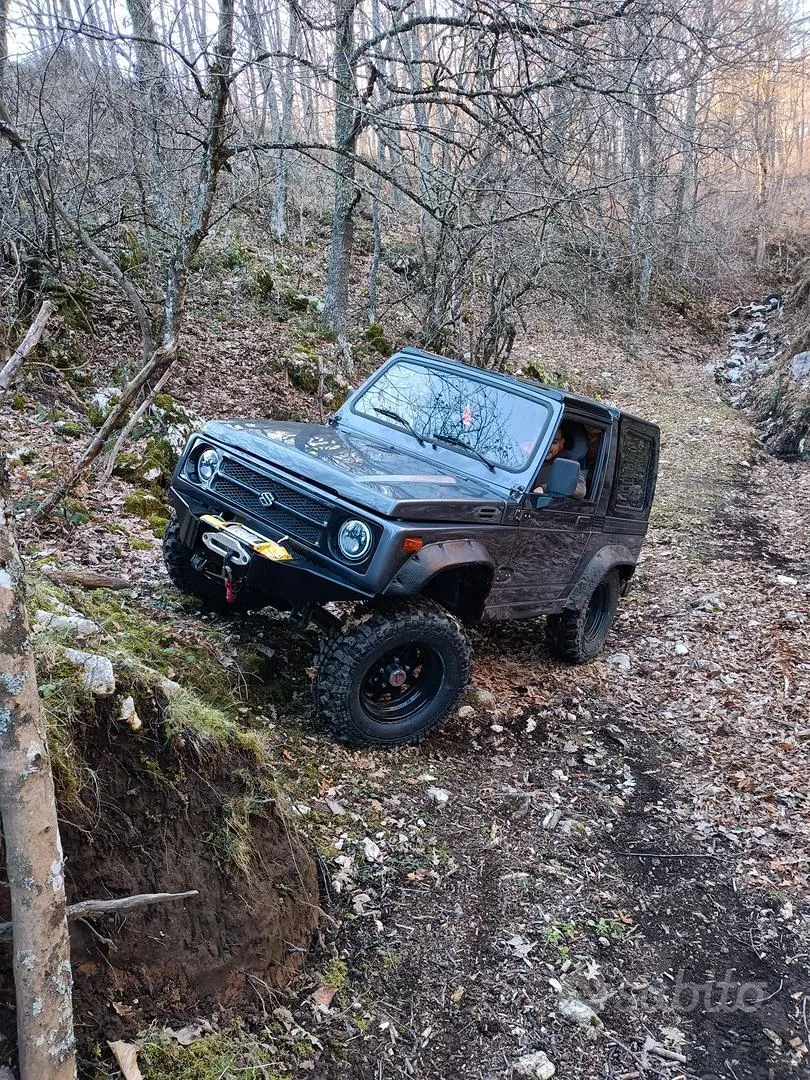 Suzuki Samurai 1989 photo 5