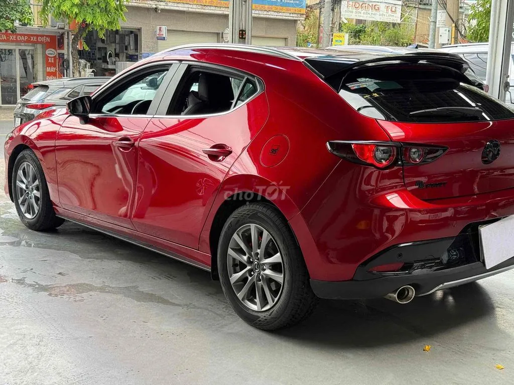 Mazda 3 2019 photo 2
