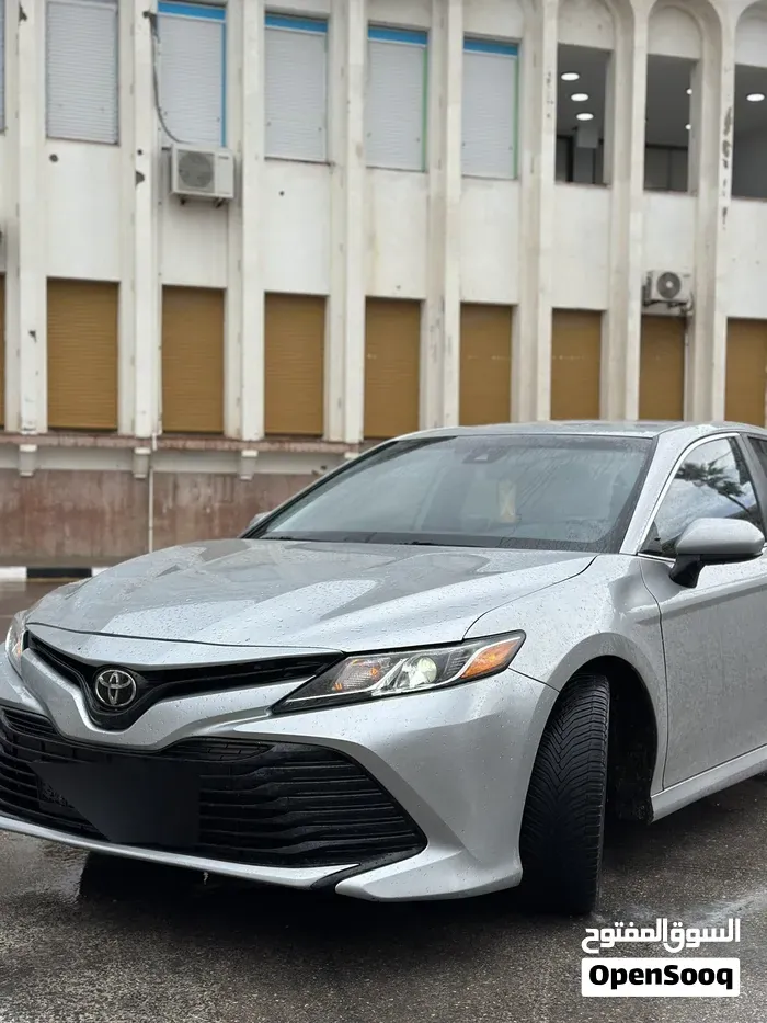 Toyota Camry 2020 photo 2