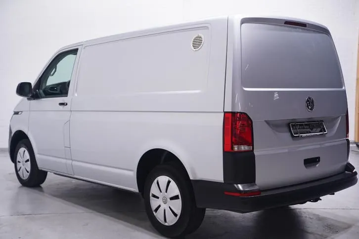 Volkswagen Transporter 2023 photo 3