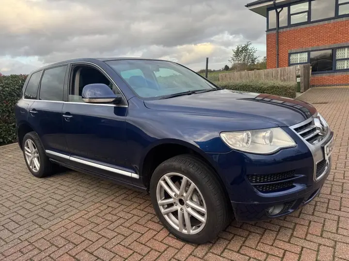 Volkswagen Touareg 2009 photo 2