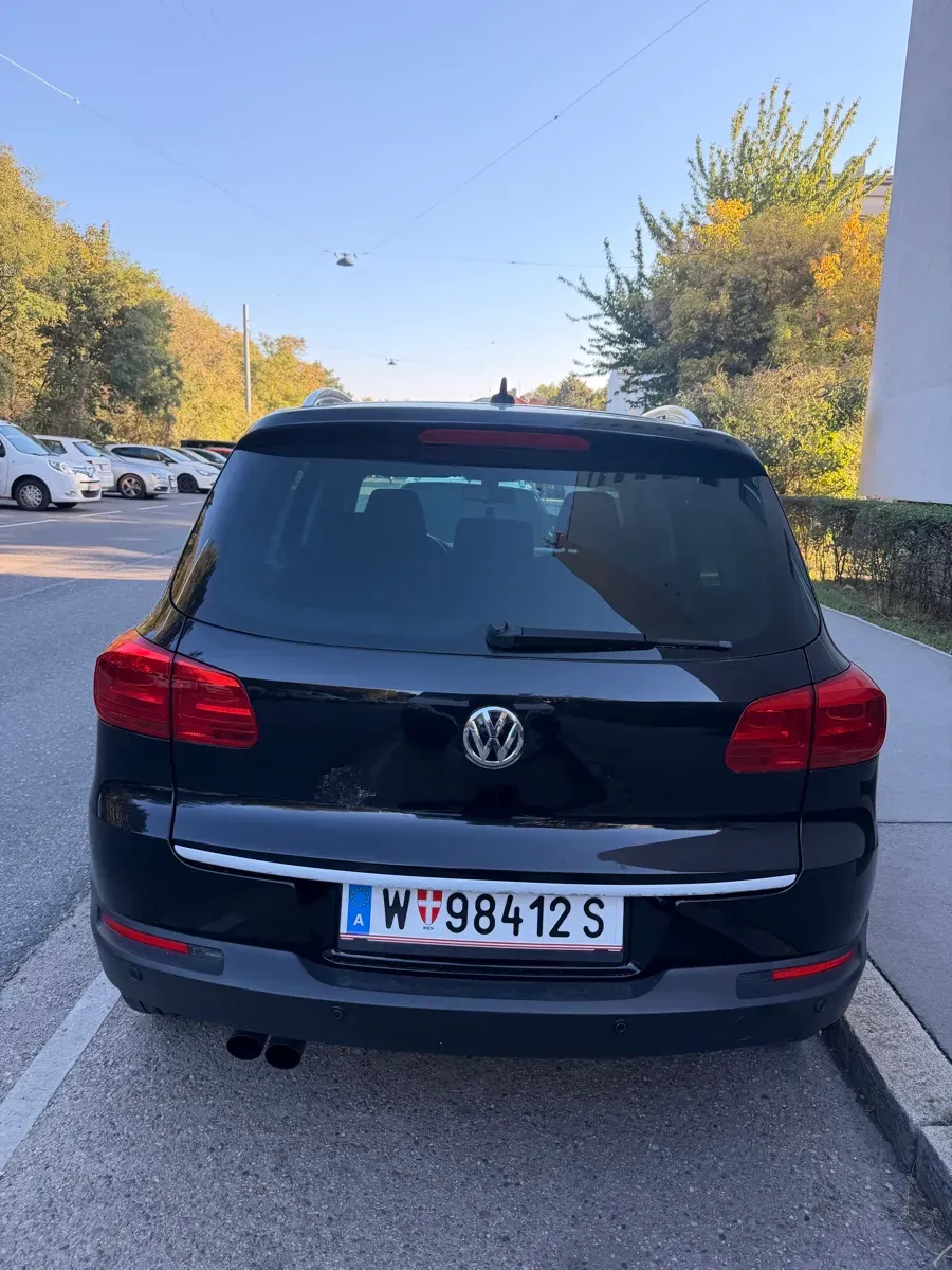 Volkswagen Tiguan 2012 photo 2