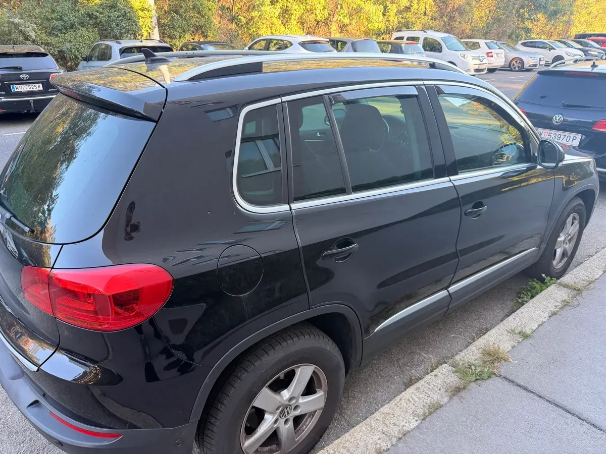 Volkswagen Tiguan 2012 photo 3
