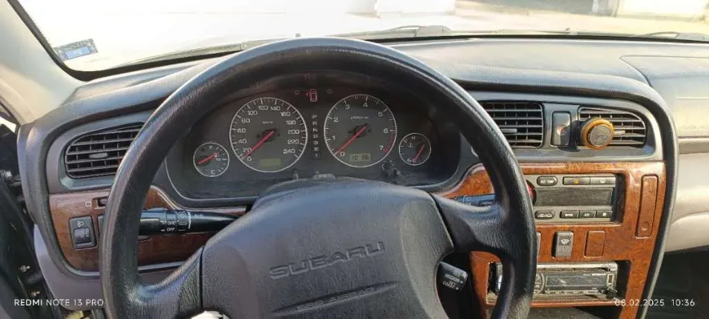 Subaru Outback 2000 photo 3