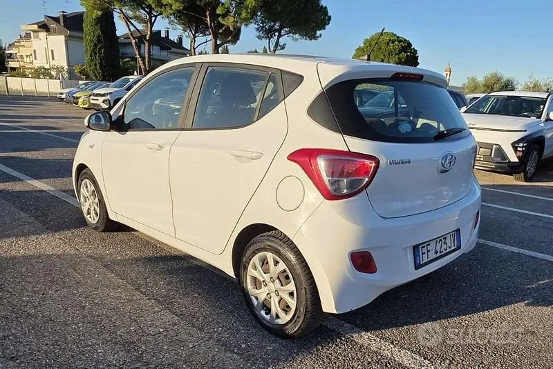 Hyundai I10 2016 photo 2