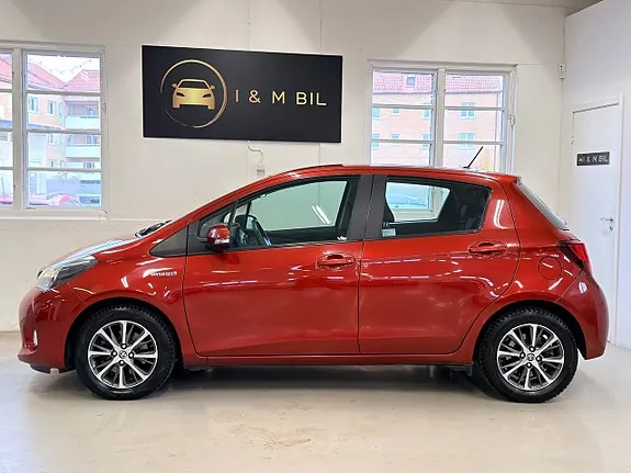 Toyota Yaris 2014 photo 2