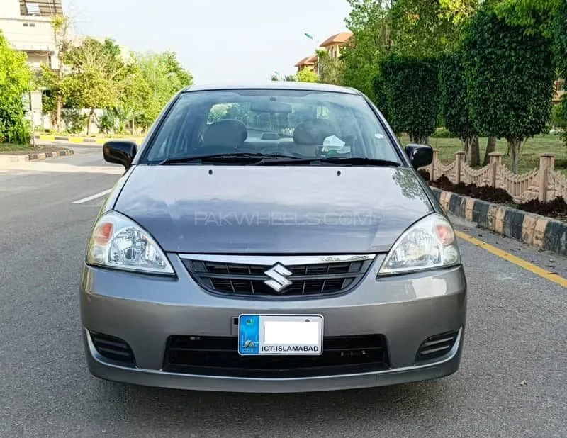 Suzuki Liana