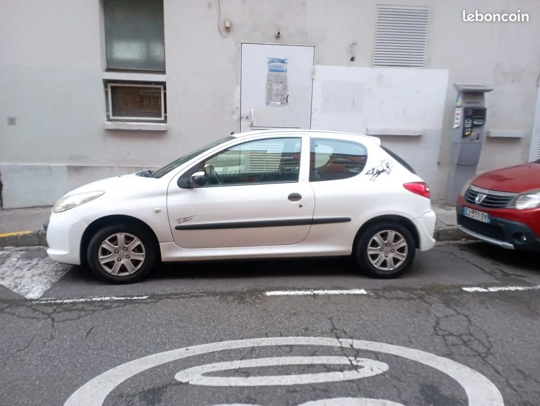 Peugeot 206 2009 photo 2