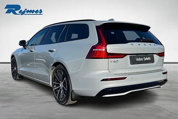 Volvo V60 2025 photo 2