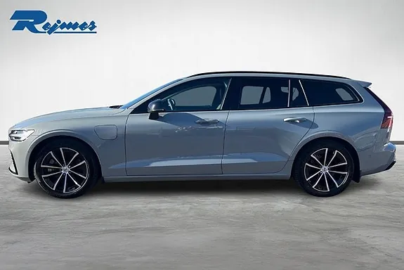 Volvo V60 2025 photo 3