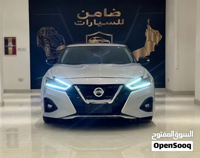 Nissan Maxima