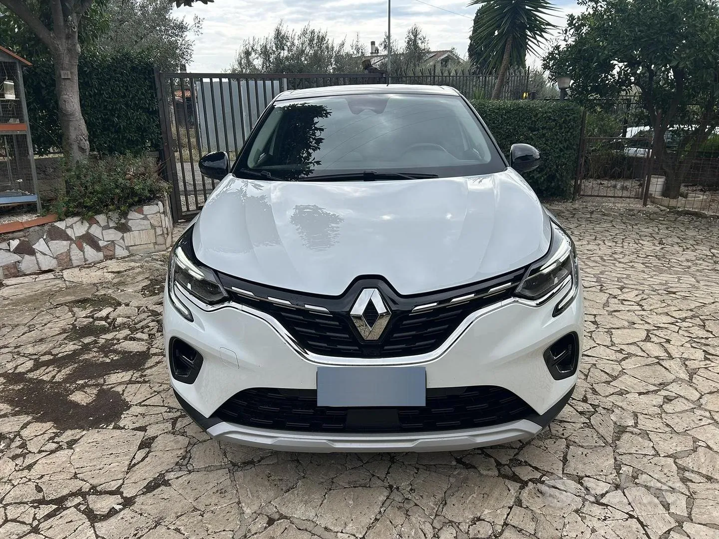 Renault Captur 2023 photo 3