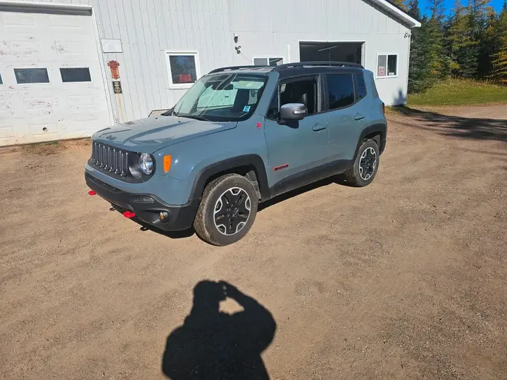 Jeep Renegade 2016 photo 4