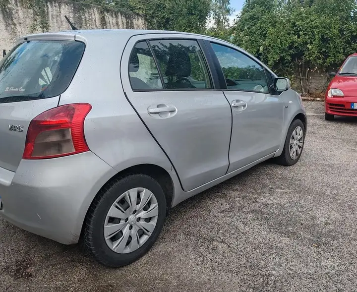 Toyota Yaris 2008 photo 4