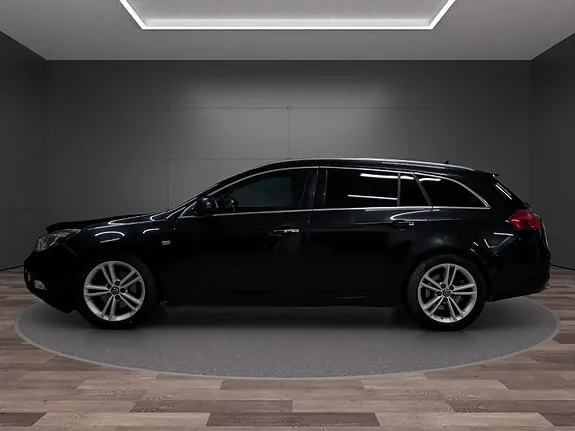 Opel Insignia 2010 photo 2