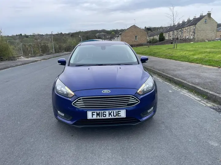 Ford Focus 2016 photo 2