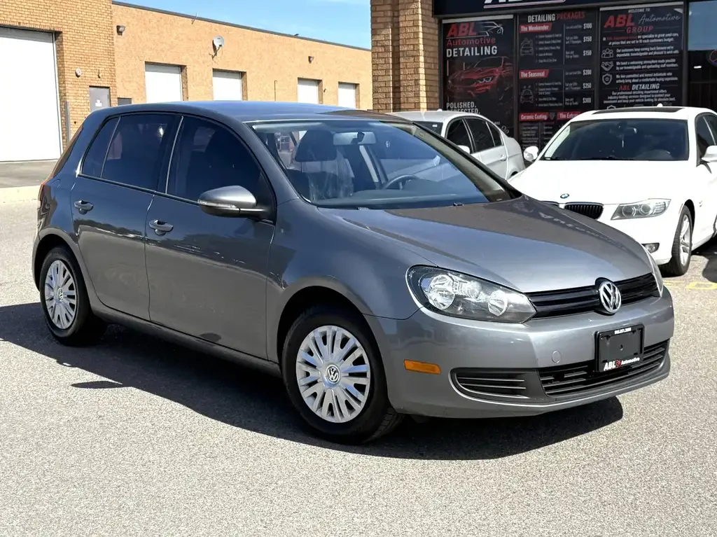 Volkswagen Golf 2012 photo 2