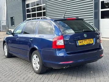 Skoda Octavia 2009 photo 3