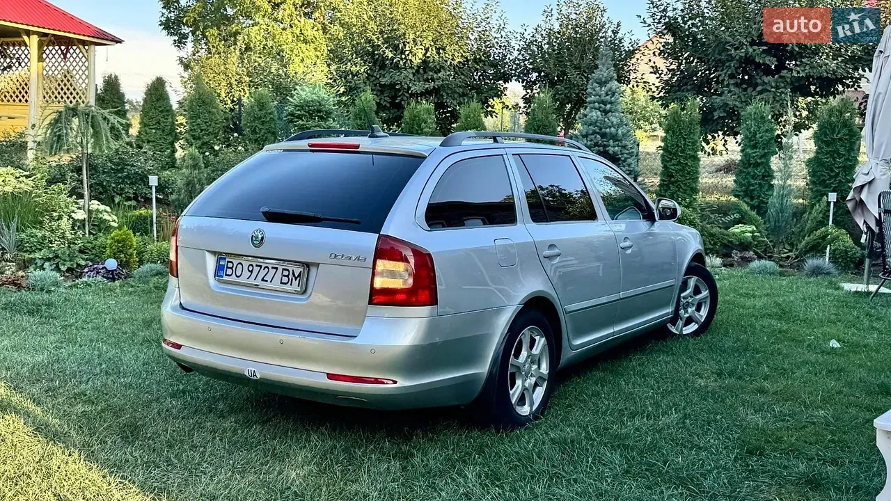 Skoda Octavia 2011 photo 5