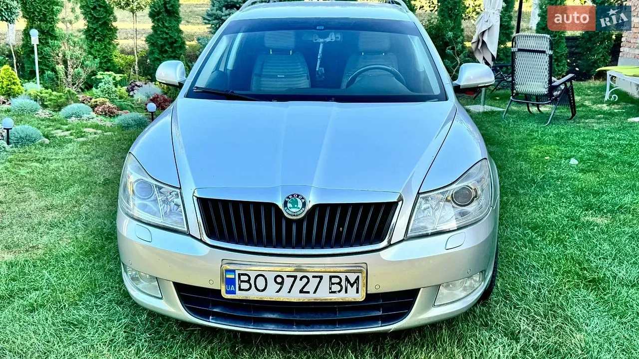 Skoda Octavia 2011 photo 4