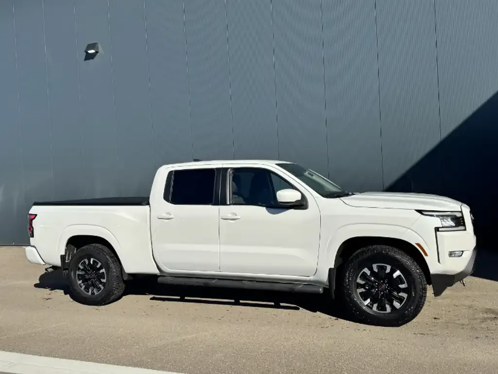 Nissan Frontier 2022 photo 3