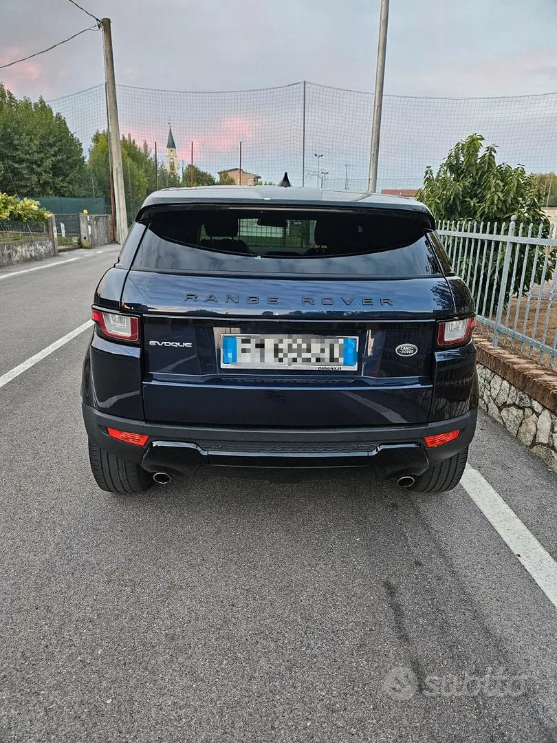 Land Rover Range Rover Evoque 2018 photo 3