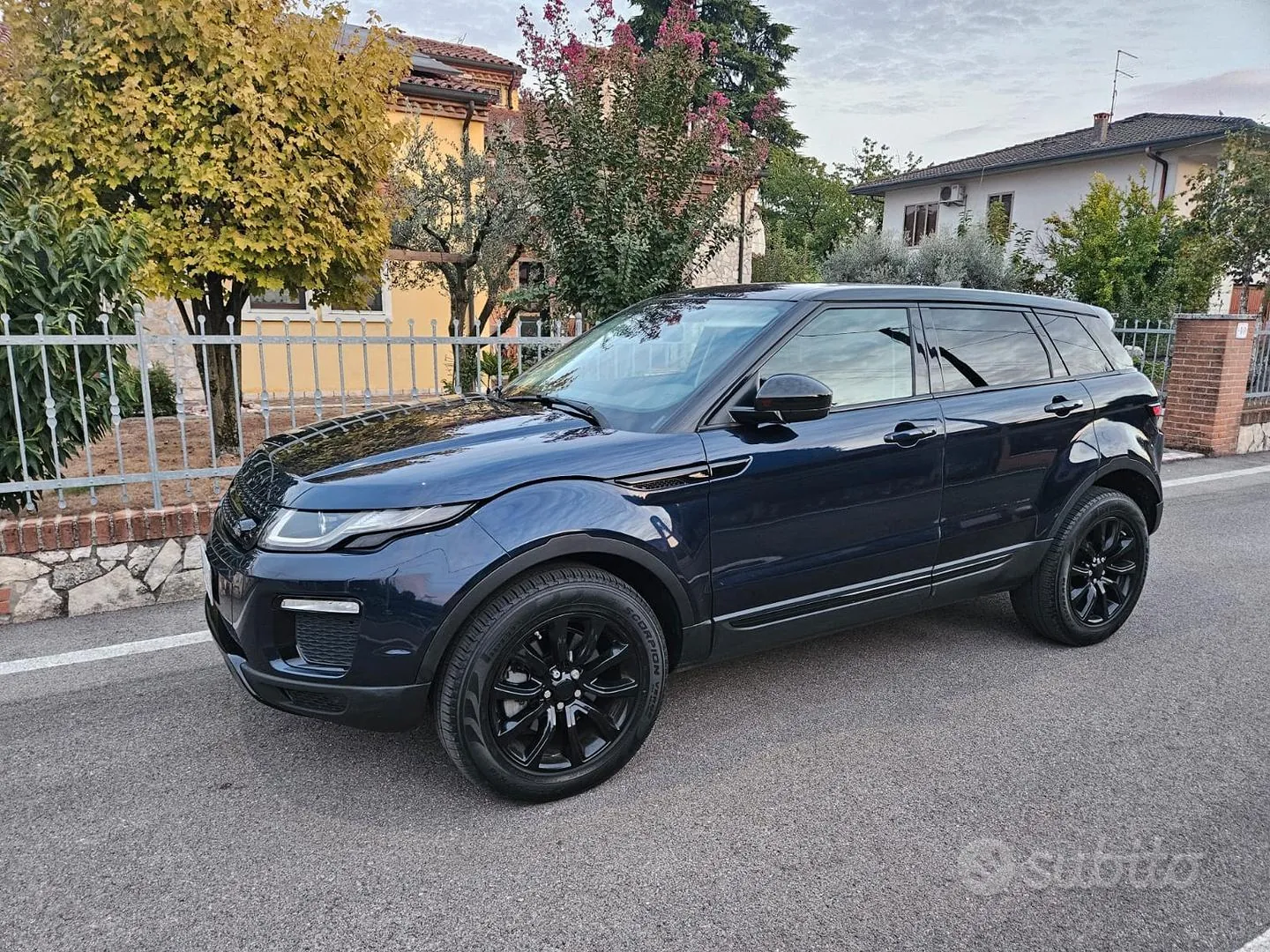 Land Rover Range Rover Evoque 2018 photo 5