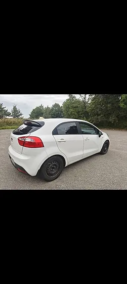 Kia Rio 2012 photo 2