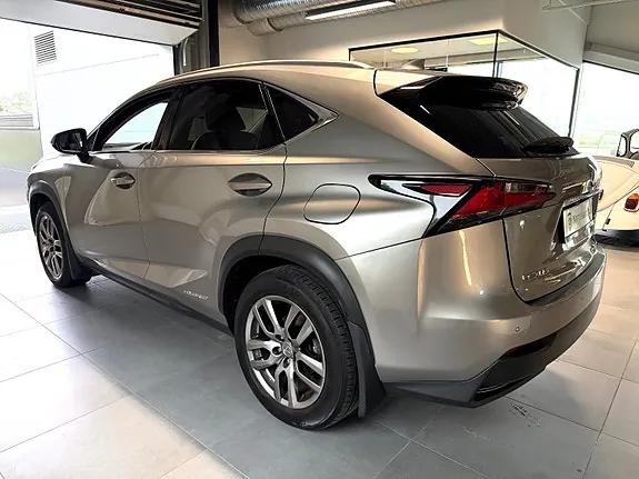 Lexus Nx300H 2015 photo 4