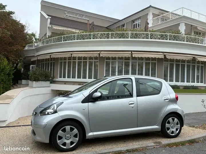 Toyota Aygo 2008 photo 3
