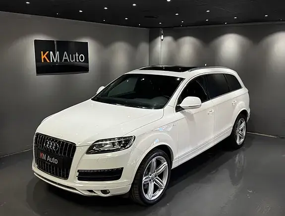 Audi Q7 2012 photo 2