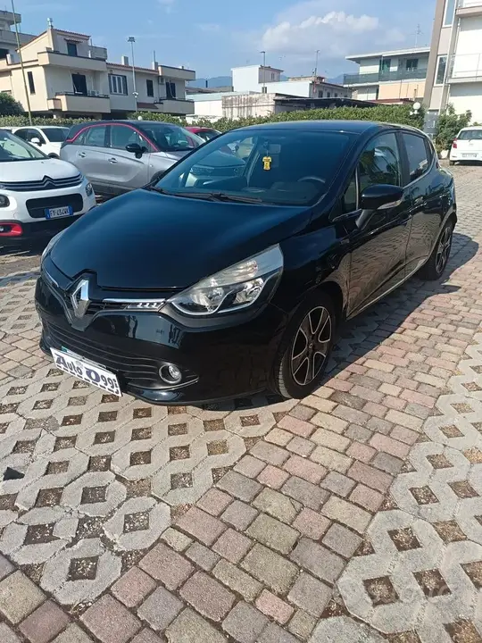 Renault Clio 2016 photo 2