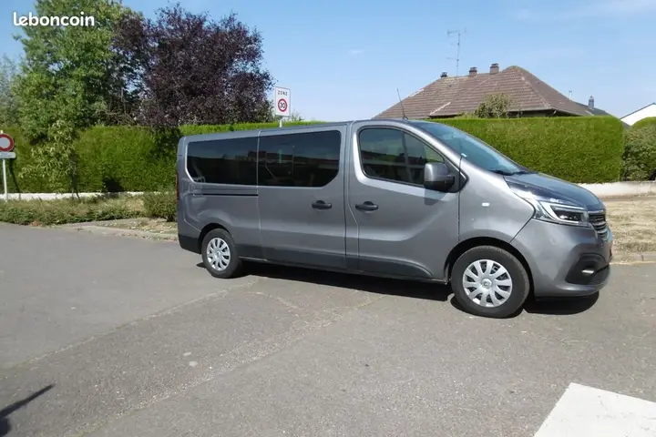 Renault Trafic 2020 photo 2