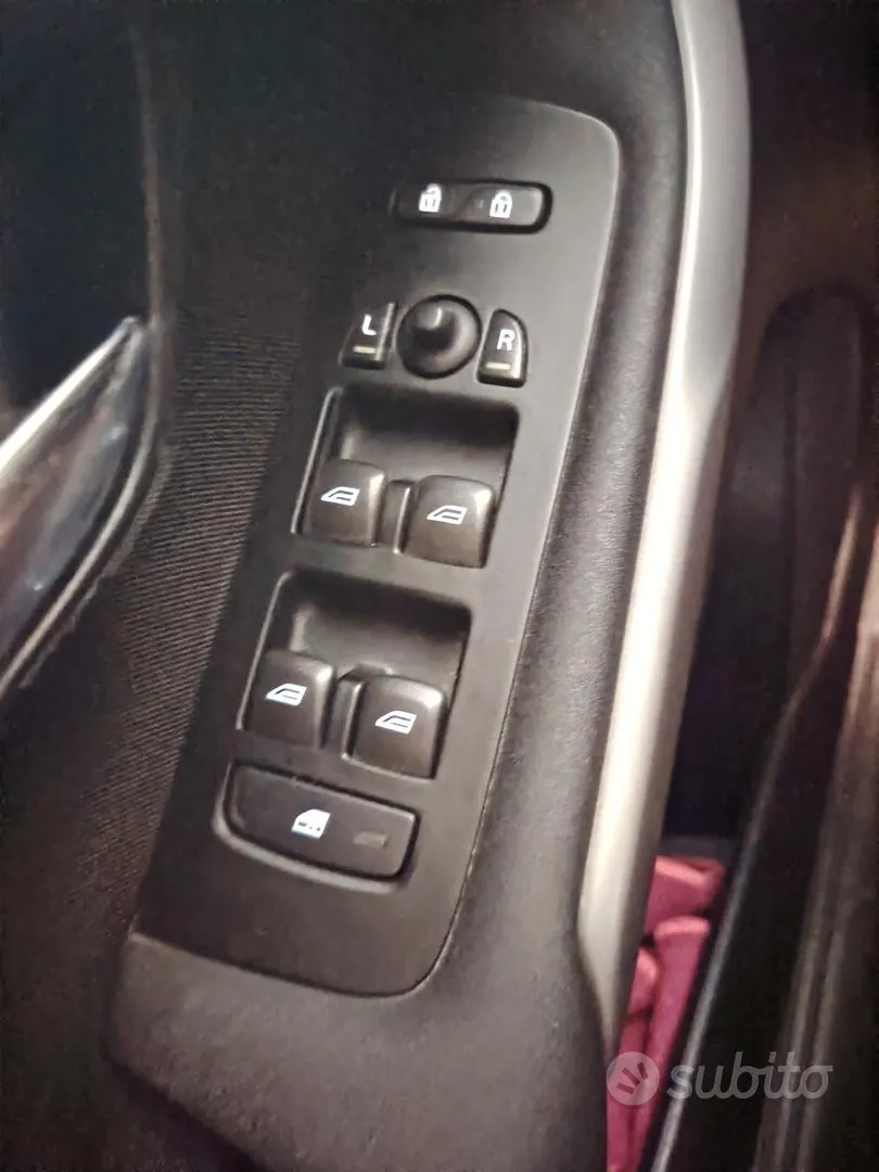 Volvo V40 2017 photo 3
