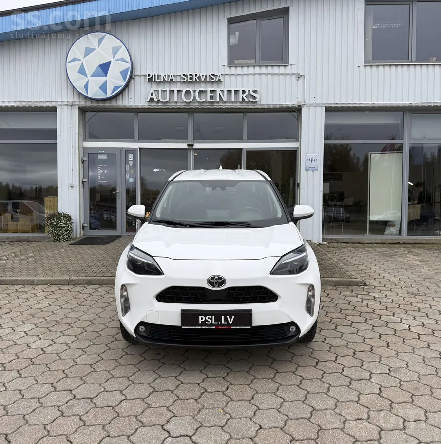 Toyota Yaris Cross 2023 photo 2