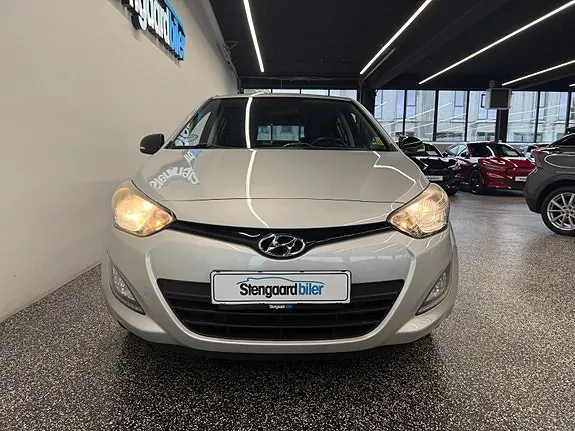 Hyundai I20 2014 photo 2