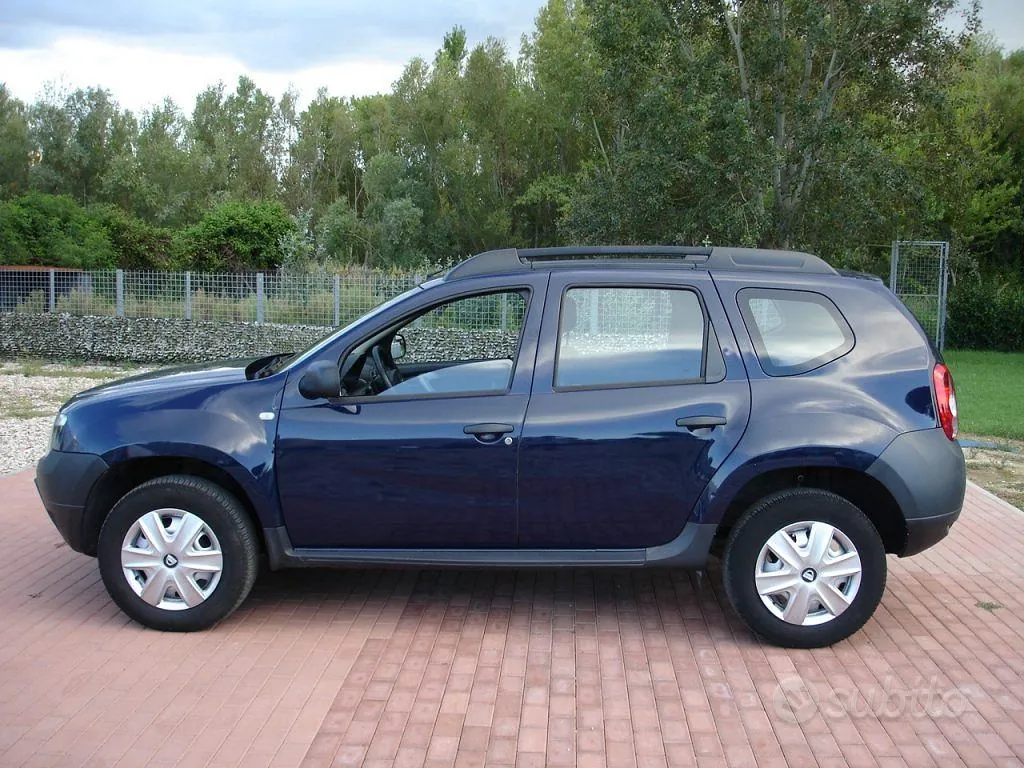 Dacia Duster 2011 photo 3