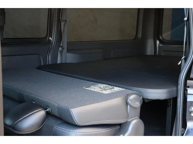 Toyota Hiace Van 2022 photo 5
