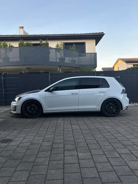 Volkswagen Golf Gti 2017 photo 3