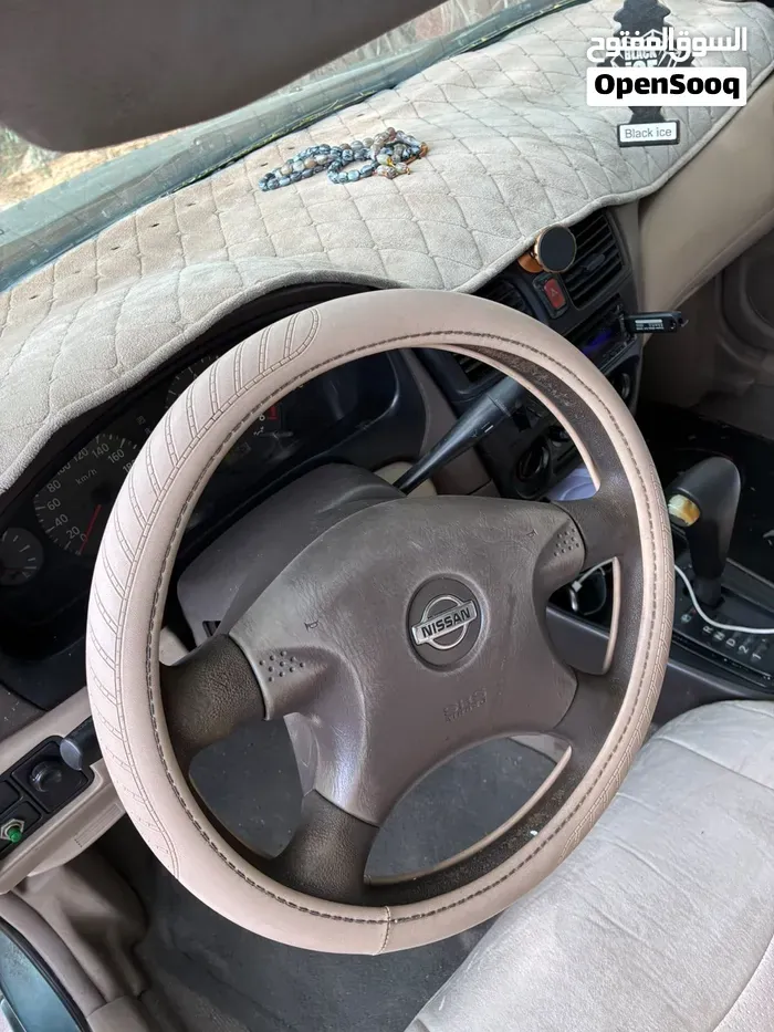 Nissan Sunny 2002 photo 3