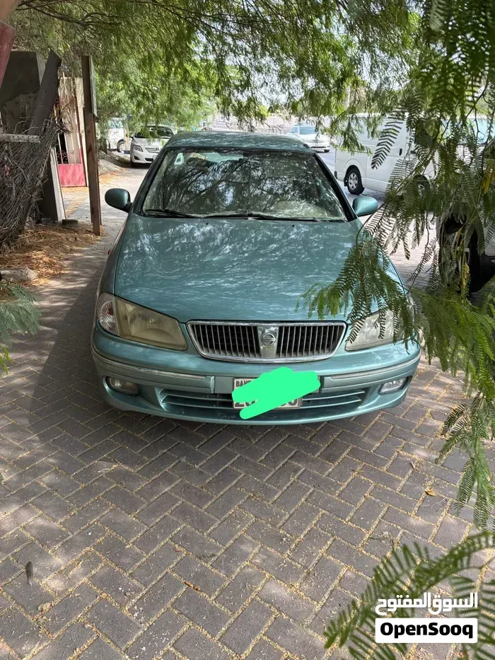 Nissan Sunny 2002 photo 2